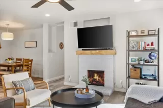 Photo #3: 250016942 Listing