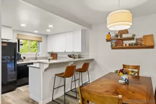 Photo #4: 250016942 Listing