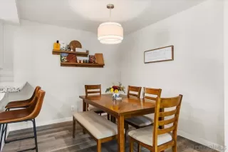 Photo #5: 250016942 Listing