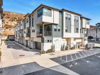 Photo #1: 250017060 Listing