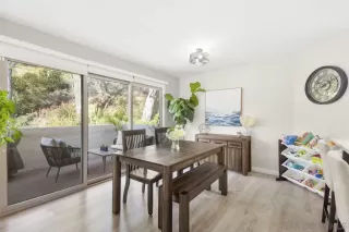 Photo #4: 250017111 Listing