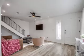 Photo #3: 250017119 Listing 