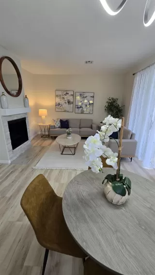 Photo #2: 250017127 Listing