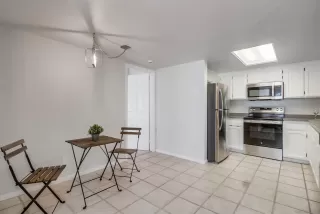 Photo #3: 250017172 Listing 
