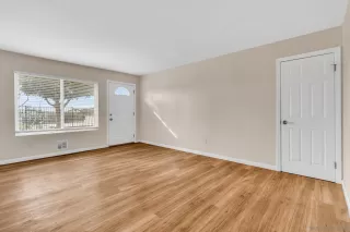 Photo #4: 250017250 Listing 