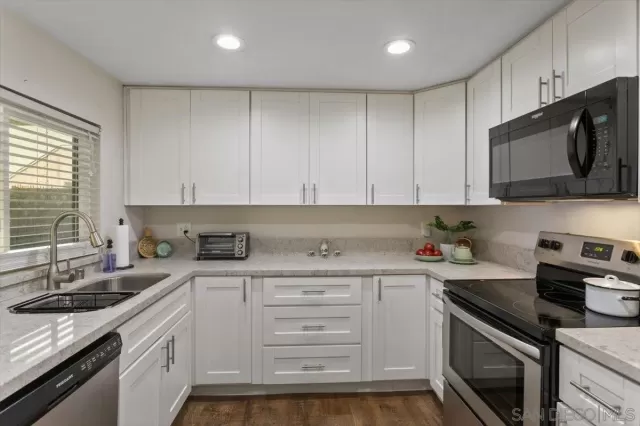 MLS: 250017274 Condo For Sale