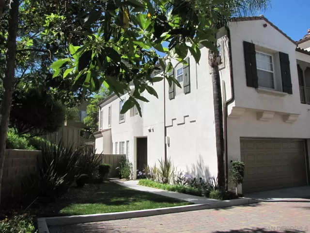 MLS: 250017283 Condo For Sale