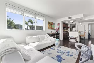 Photo #3: 250017347 Listing