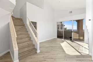 Photo #1: 250017352 Listing