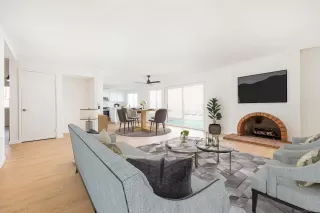 Photo #3: 250017392 Listing