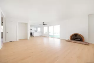 Photo #4: 250017392 Listing