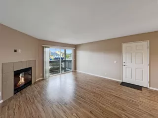 Photo #6: 250017408 Listing