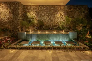 Photo #2: 250017453 Listing