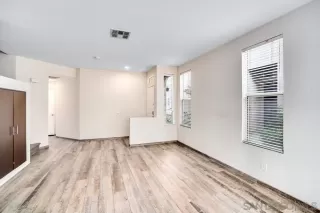 Photo #5: 250017481 Listing