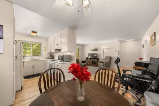 Photo #4: 250017661 Listing