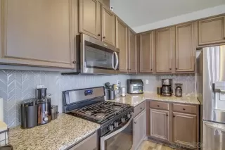 Photo #3: 250017798 Listing