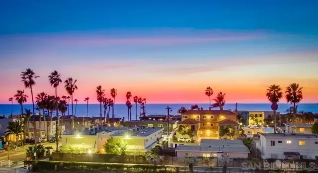 MLS: 250017895 Condo For Sale