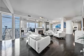 Photo #1: 250018008 Listing