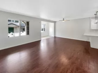 Photo #2: 250018063 Listing