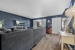 Photo #4: 250018084 Listing