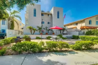 More Details about MLS # 250018088 : 1119 REED AVE UNIT 4