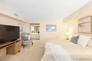 Photo #6: 250018106 Listing