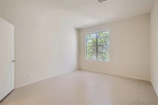 Photo #3: 250018167 Listing