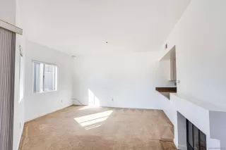 Photo #3: 250018228 Listing