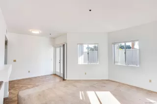 Photo #4: 250018228 Listing