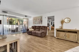 Photo #3: 250018237 Listing