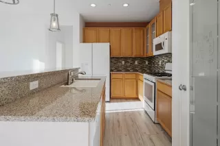 Photo #5: 250018301 Listing