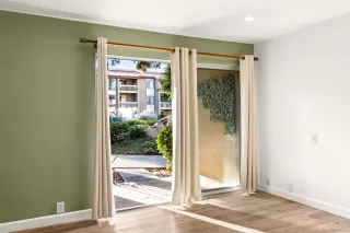 Photo #4: 250018325 Listing