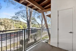 Photo #6: 250018353 Listing