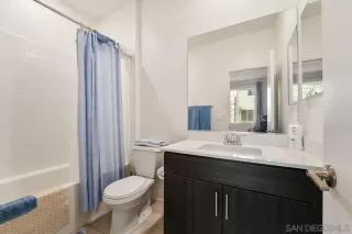 Photo #4: 250018365 Listing