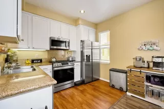 Photo #1: 250018415 Listing 