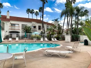 Photo #1: 250018424 Listing