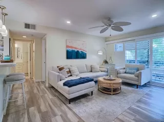 Photo #3: 250018424 Listing