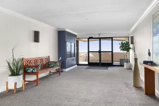 Photo #3: 250018445 Listing