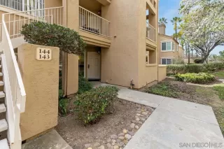 Photo #3: 250018459 Listing