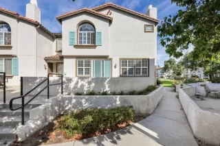 More Details about MLS # 250018469 : 283 FISHERMAN LN UNIT 5