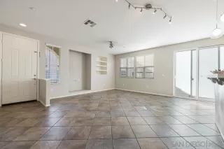 Photo #6: 250018469 Listing