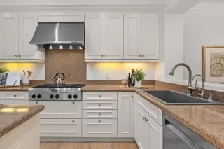 Photo #3: 250018568 Listing