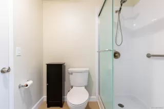 Photo #6: 250018614 Listing