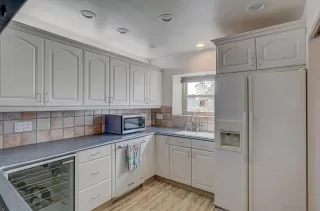 Photo #4: 250018646 Listing 