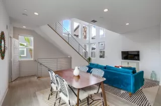 Photo #2: 250018757 Listing