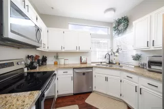 Photo #2: 250018816 Listing