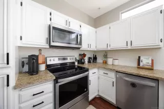 Photo #4: 250018816 Listing