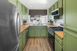 Photo #4: 250018826 Listing