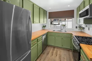 Photo #6: 250018826 Listing