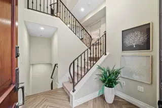 Photo #3: 250018861 Listing